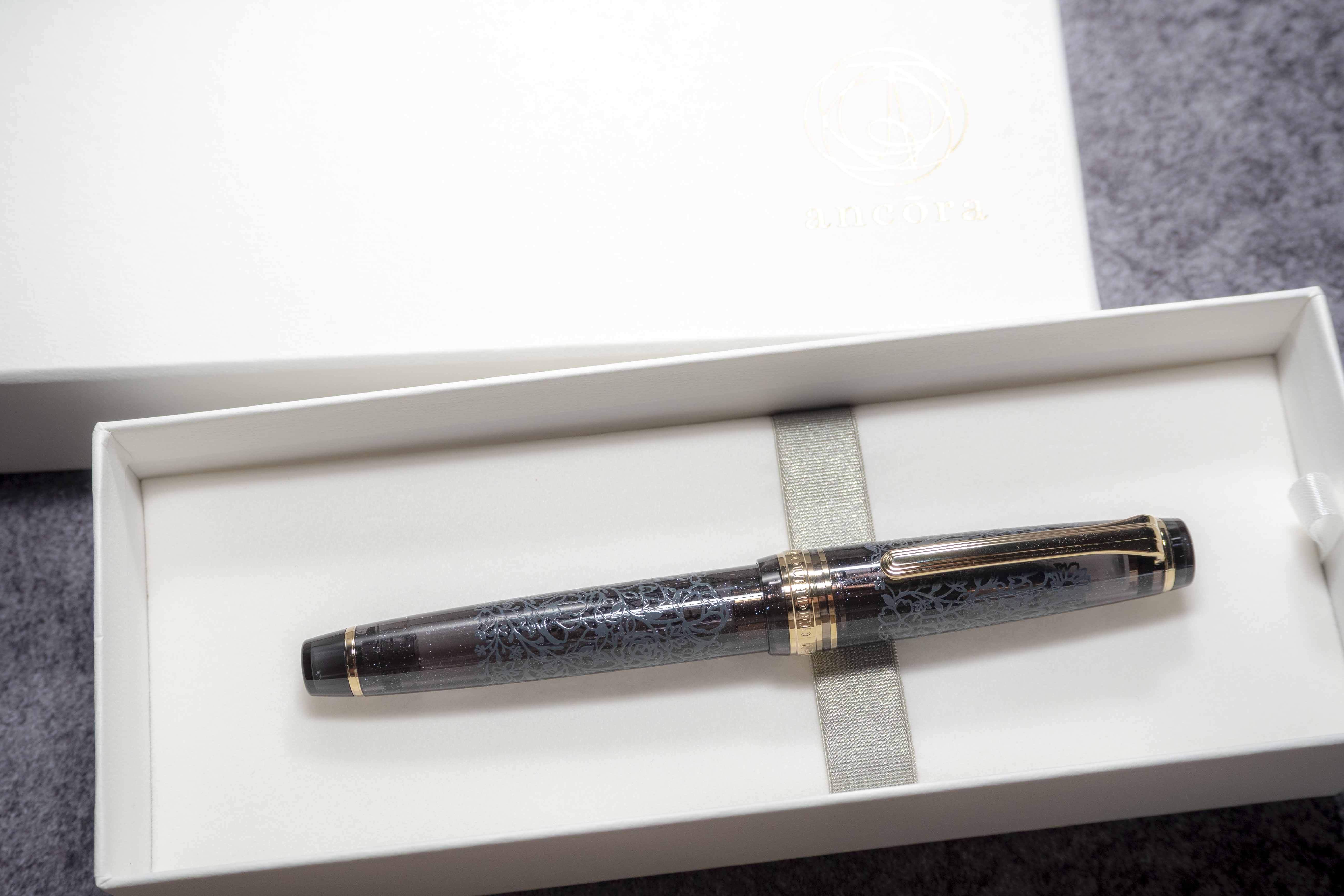 SOUKA Gold/Black