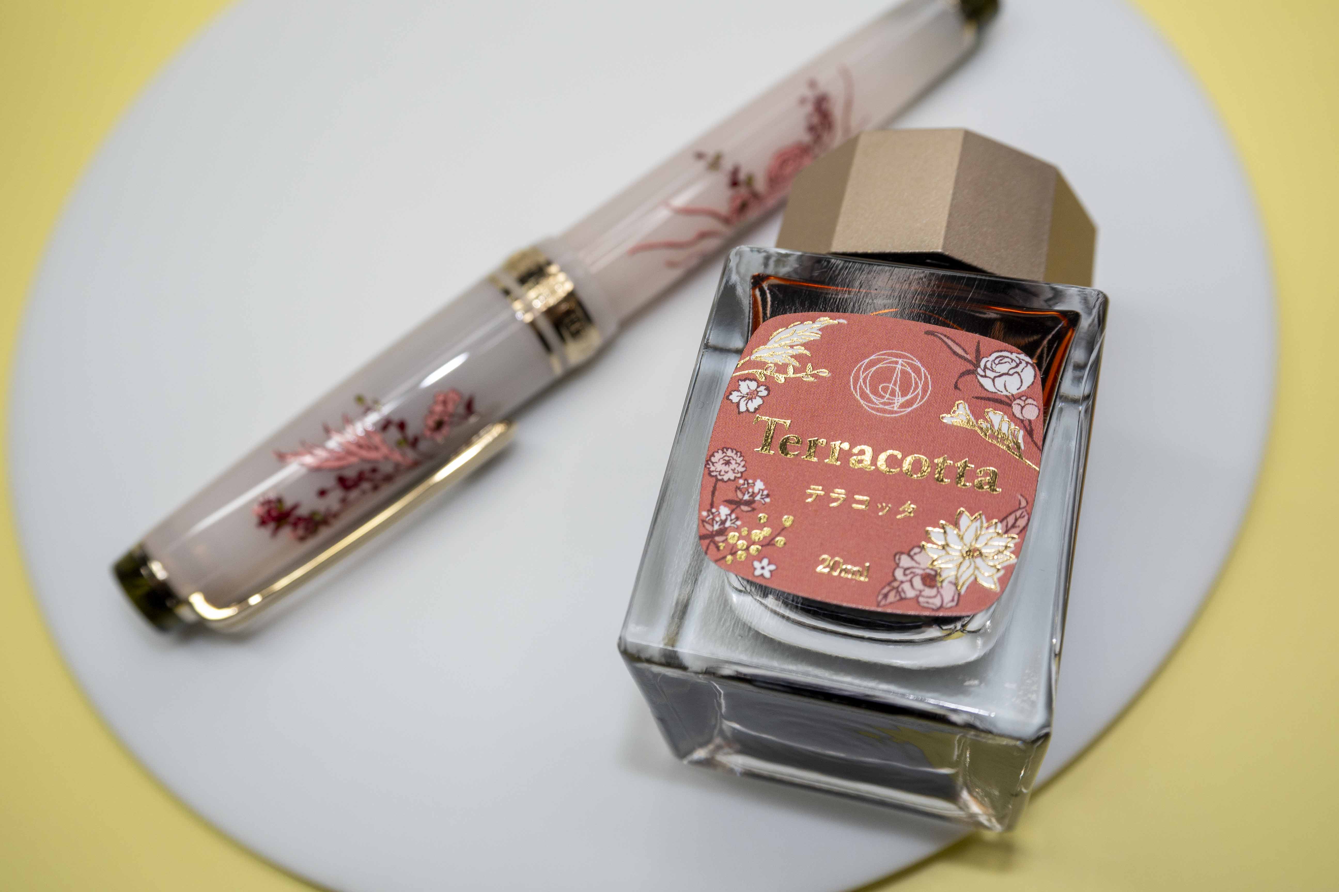 Professional Gear Slim Antique Bouquet Limited Edition Set