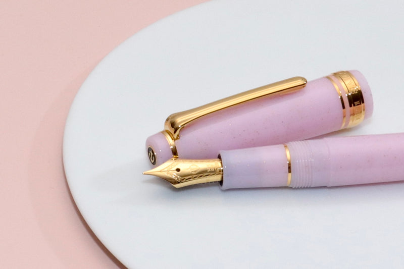 Milk Glass Fountain pen 14K Gold